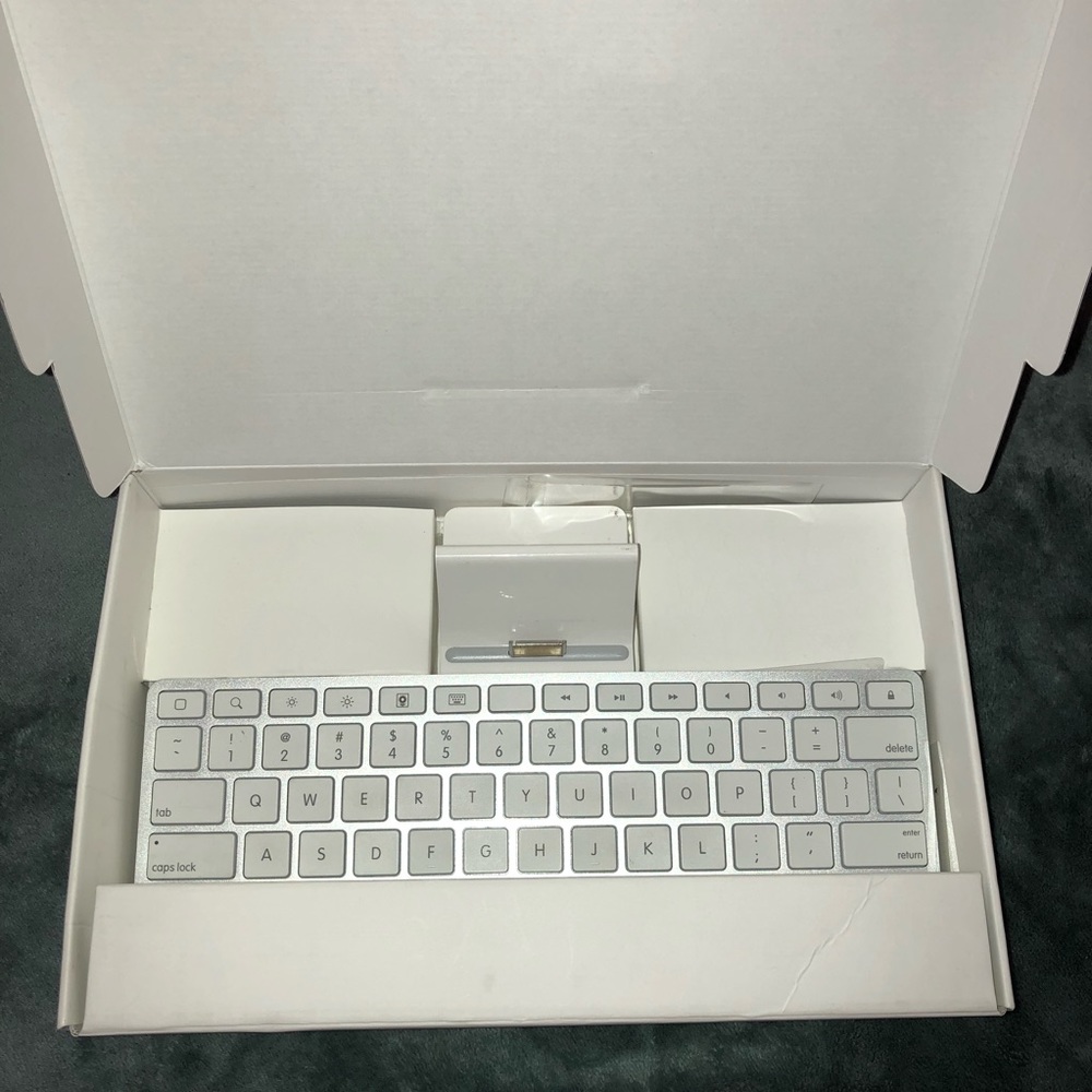 Apple Keyboard
